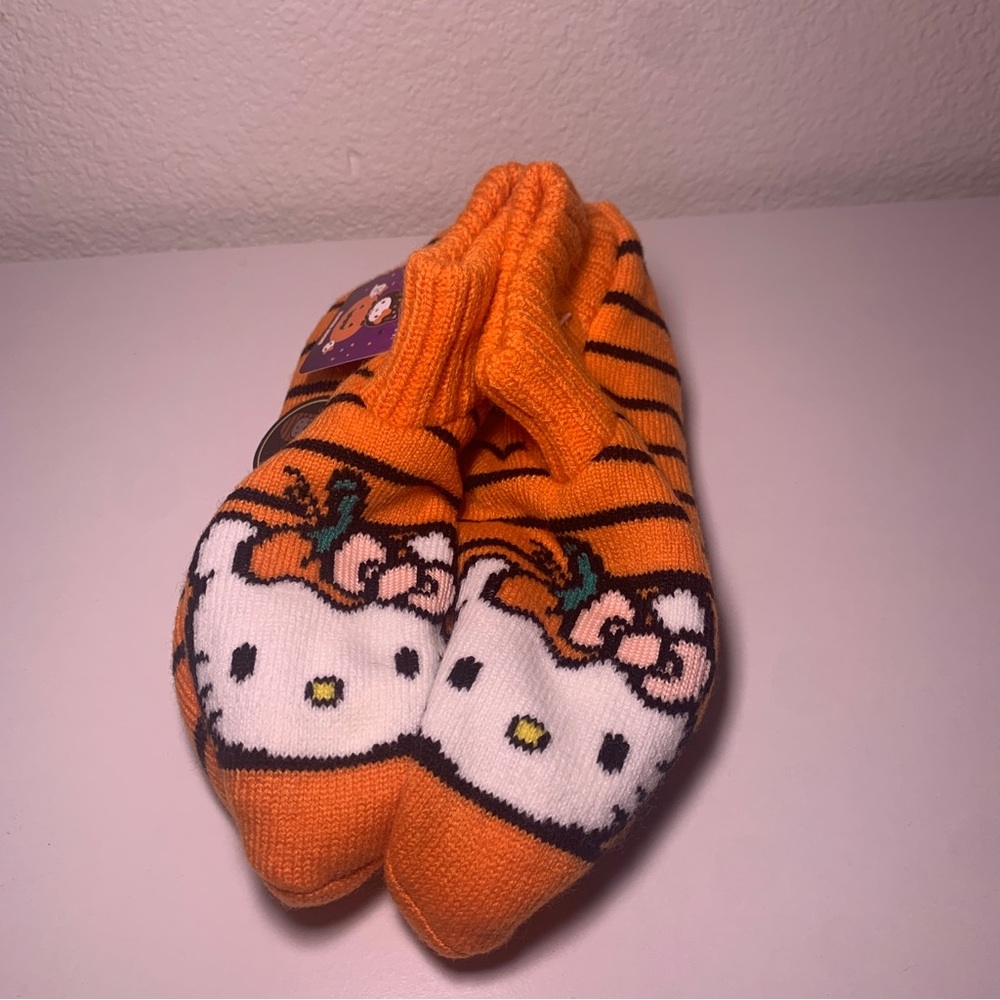 NWT Hello Kitty Halloween Grip Socks Slippers Booties Orange Striped Pumpkin